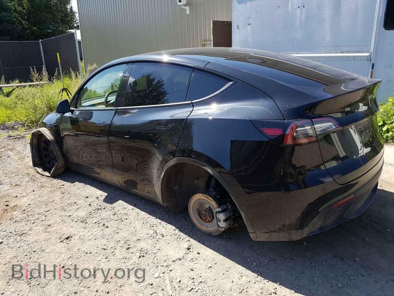 2023 TESLA MODEL Y - VIN: 7SAYGDEEXPF693135 - Фото 2