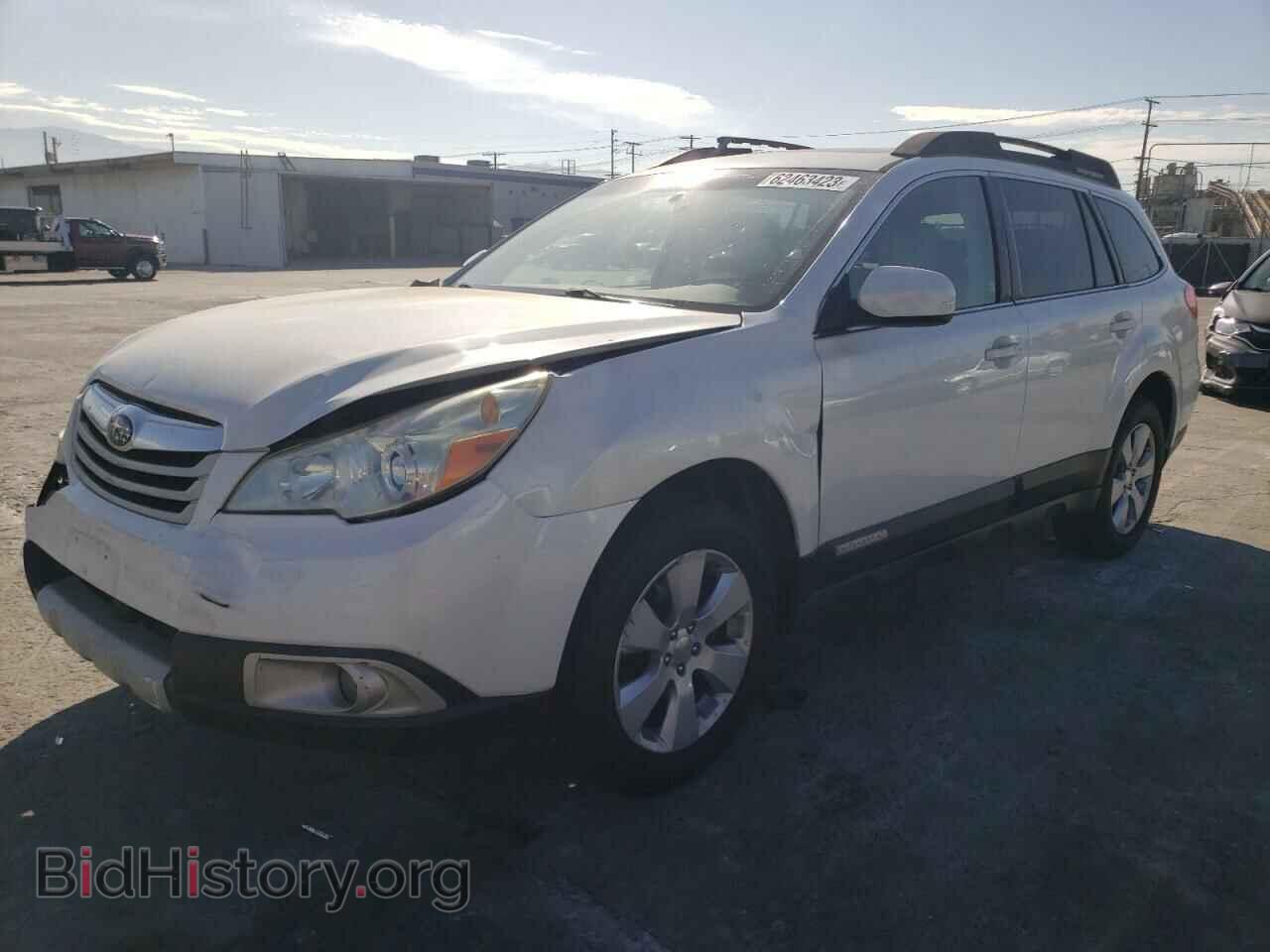 Фотография 4S4BRCKC3B3379676 - SUBARU OUTBACK 2011