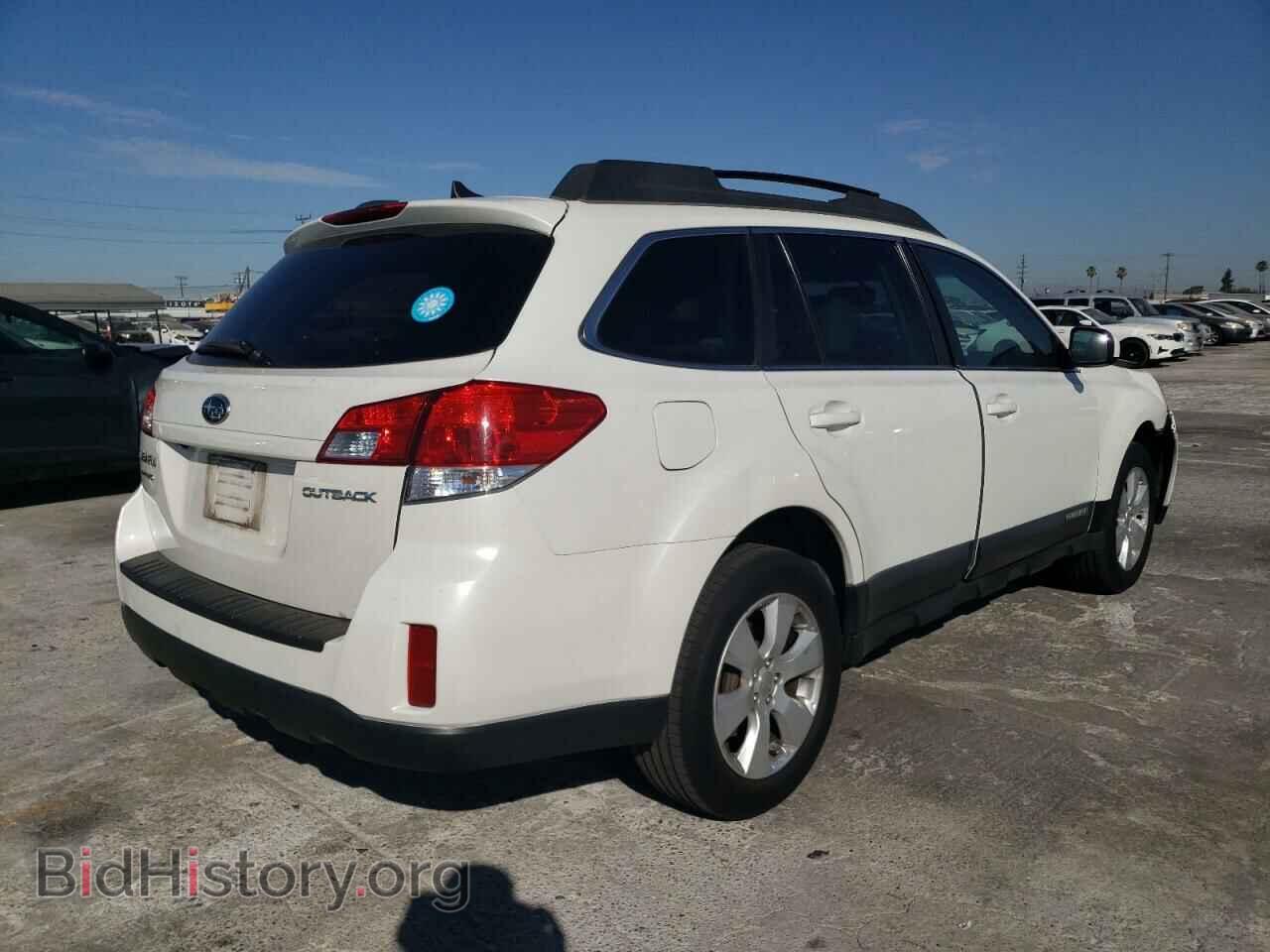2011 SUBARU OUTBACK - VIN: 4S4BRCKC3B3379676 - Фото 3