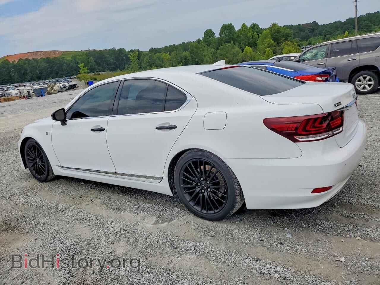 2015 LEXUS LS460 - VIN: JTHBL5EF7F5135884 - Photo 2