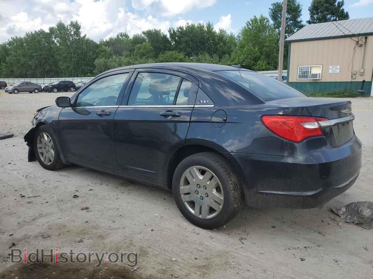 2013 CHRYSLER 200 - VIN: 1C3CCBAG5DN721889 - Фото 2