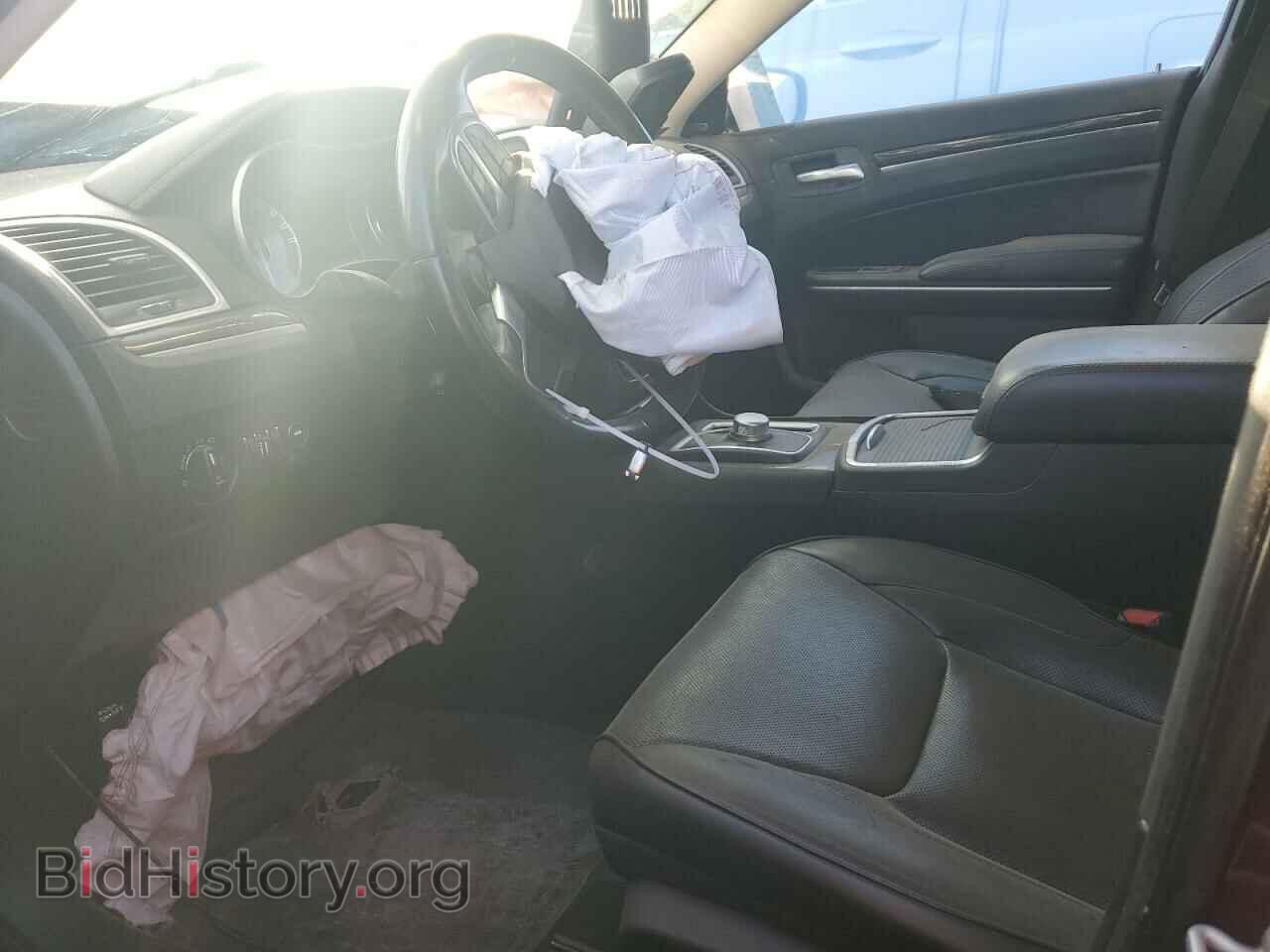 2019 CHRYSLER 300 - VIN: 2C3CCAEG6KH631435 - Фото 7
