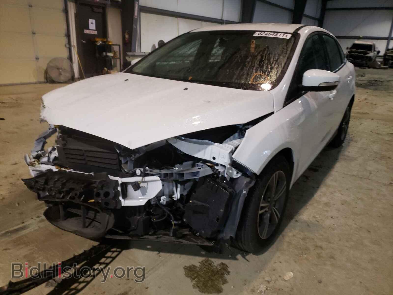 2018 FORD FOCUS - VIN: 1FADP3FE0JL279215 - Фото 2