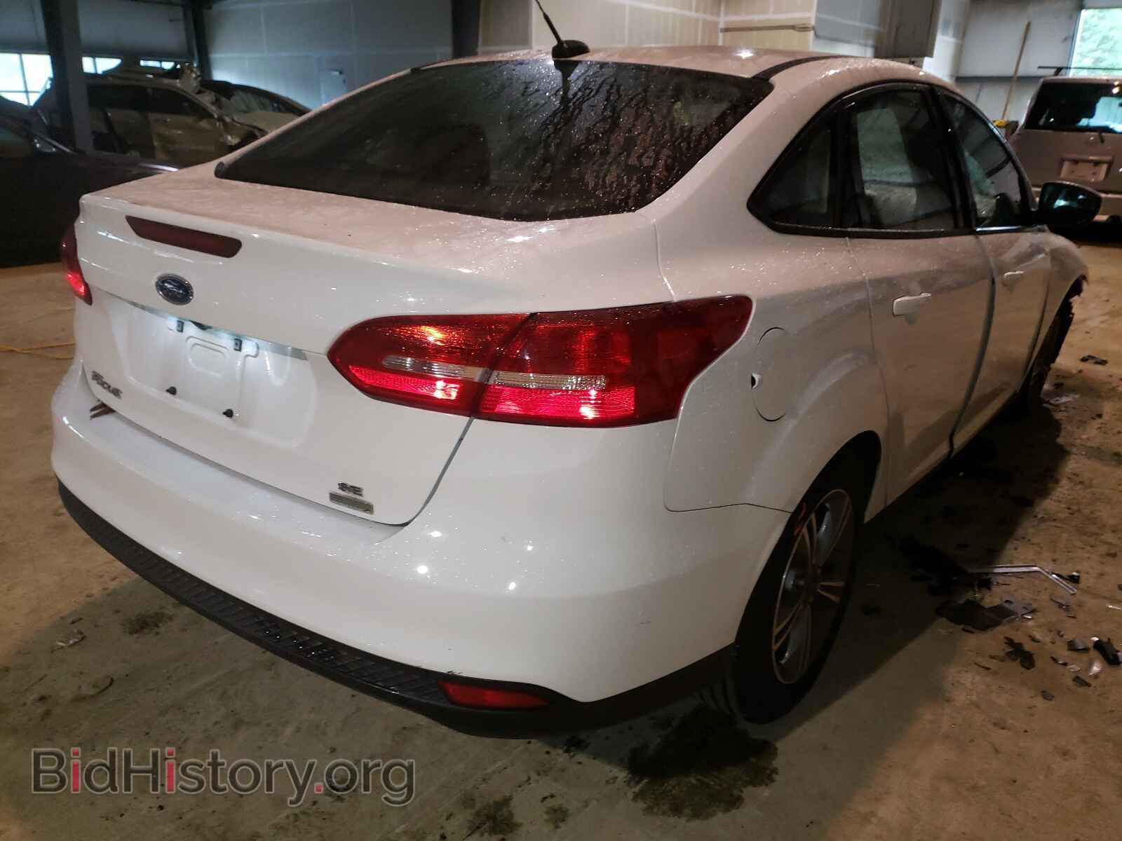 2018 FORD FOCUS - VIN: 1FADP3FE0JL279215 - Фото 4