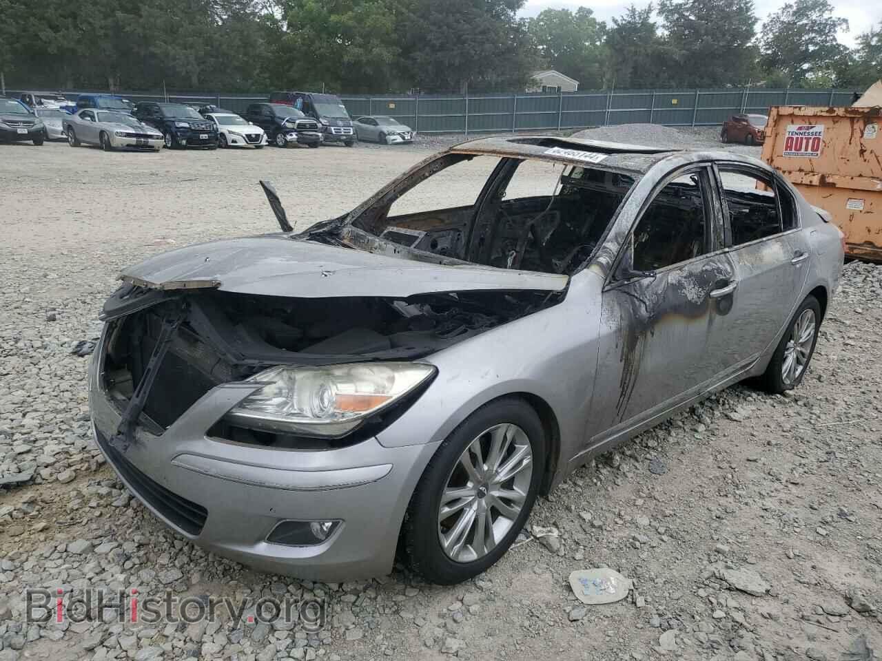 Photo KMHGC4DF3BU129871 - HYUNDAI GENESIS 2011