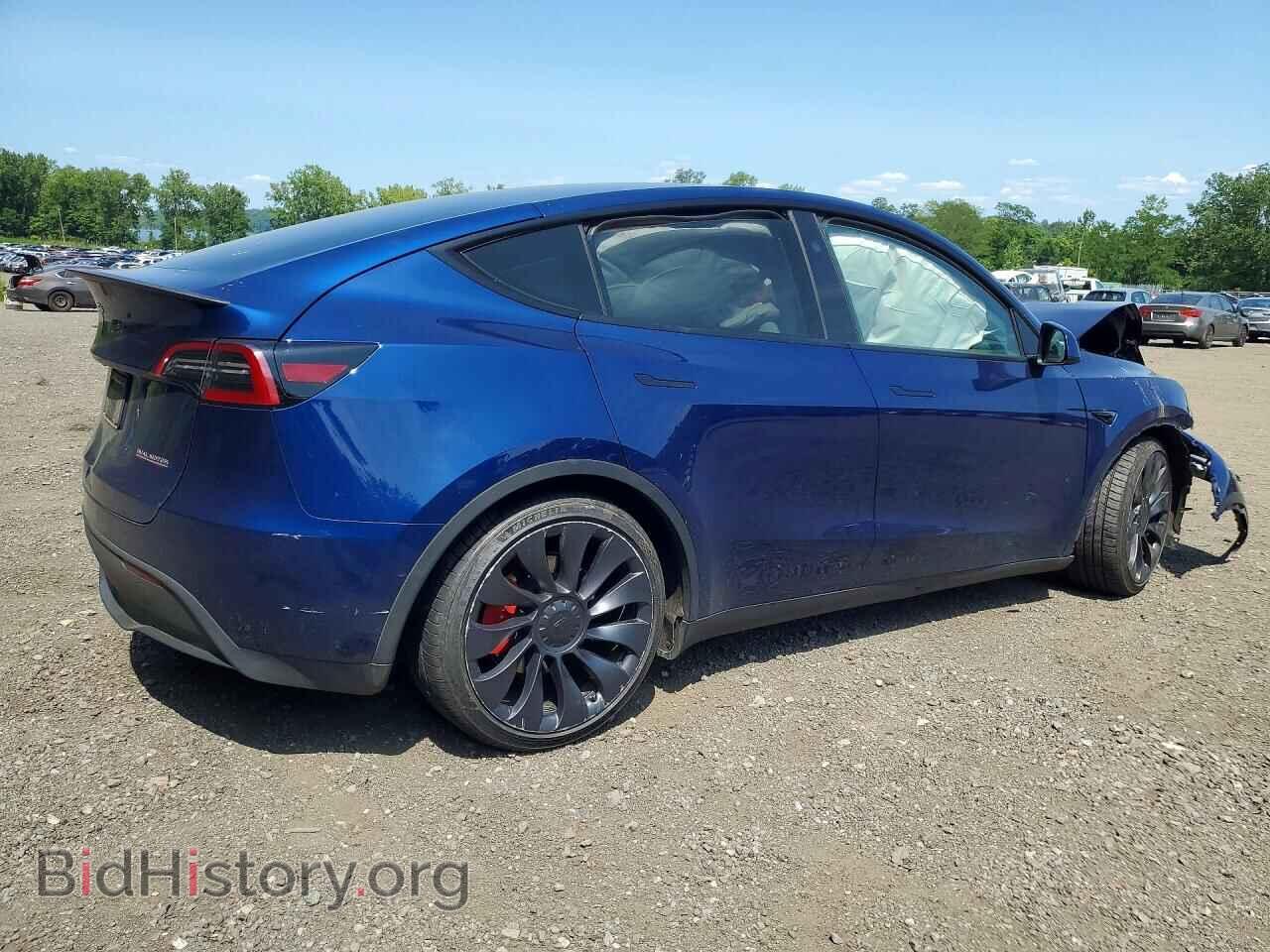 2024 TESLA MODEL Y - VIN: 7SAYGDEF3RA265190 - Photo 3