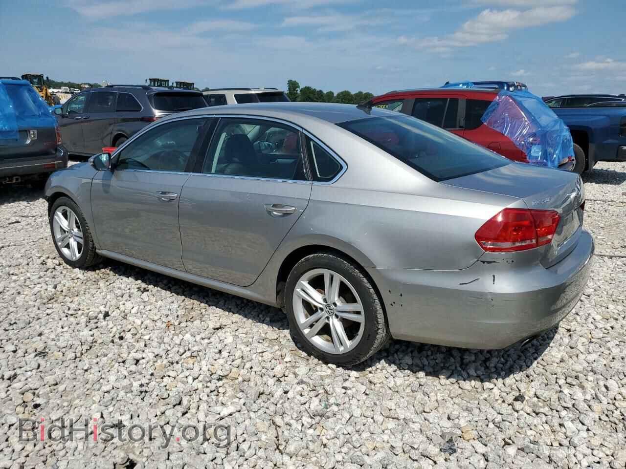 2012 VOLKSWAGEN PASSAT - VIN: 1VWBM7A39CC071745 - Фото 2