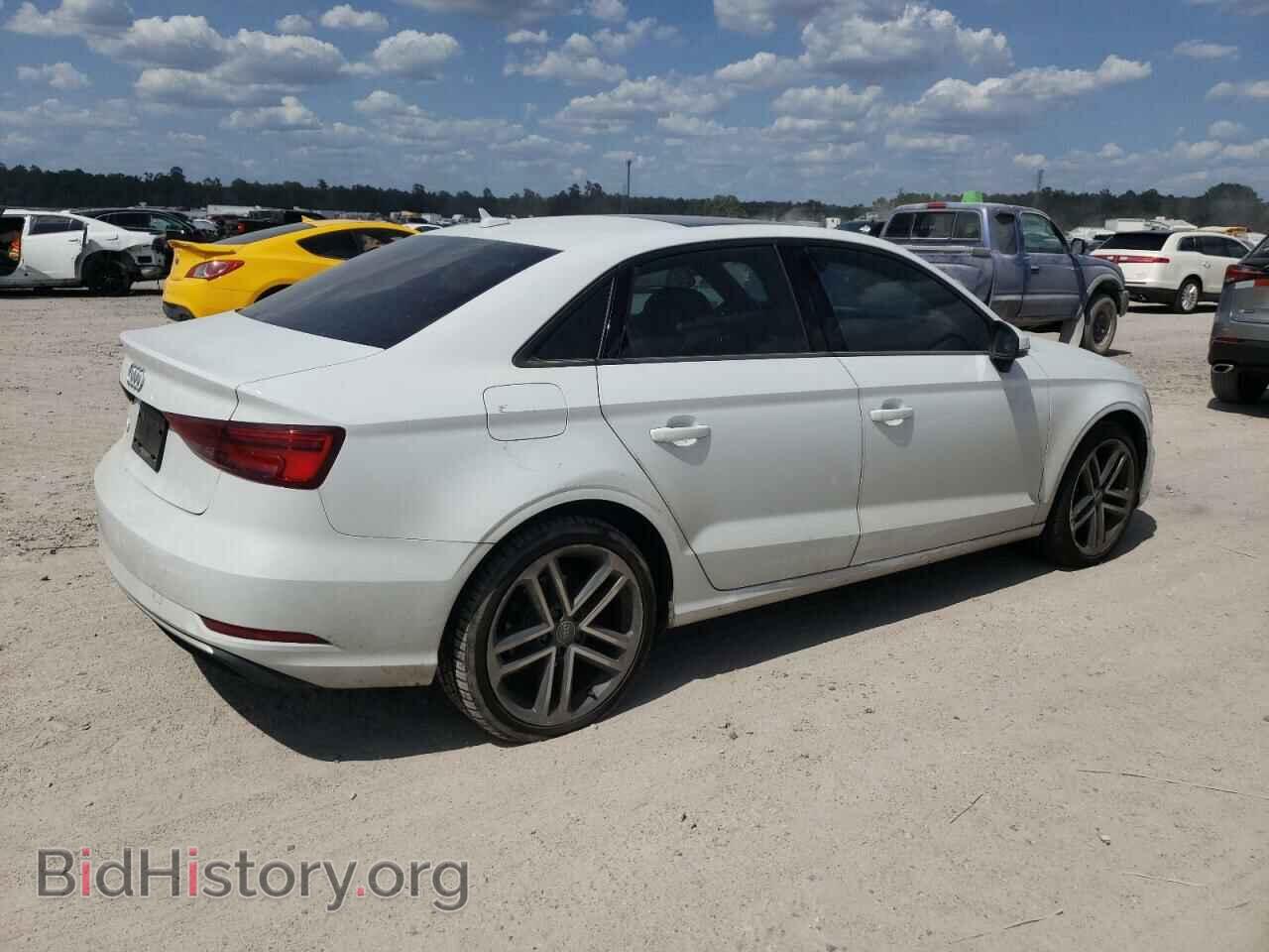 2017 AUDI A3 - VIN: WAUAUGFF2H1048969 - Фото 3