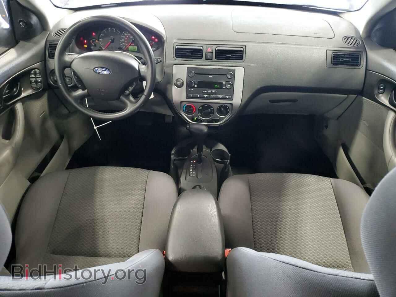 2007 FORD FOCUS - VIN: 1FAHP37N17W211240 - Фото 8