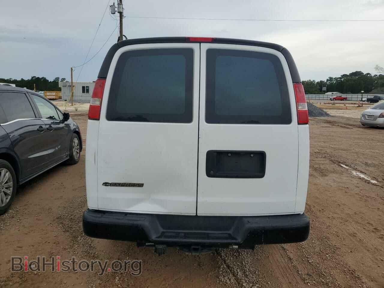 2017 CHEVROLET EXPRESS - VIN: 1GCWGBFFXH1109083 - Фото 6