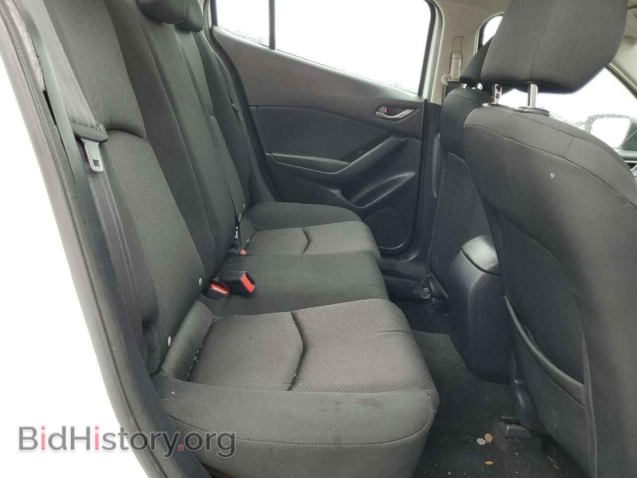 2018 MAZDA 3 - VIN: 3MZBN1U76JM233285 - Фото 10