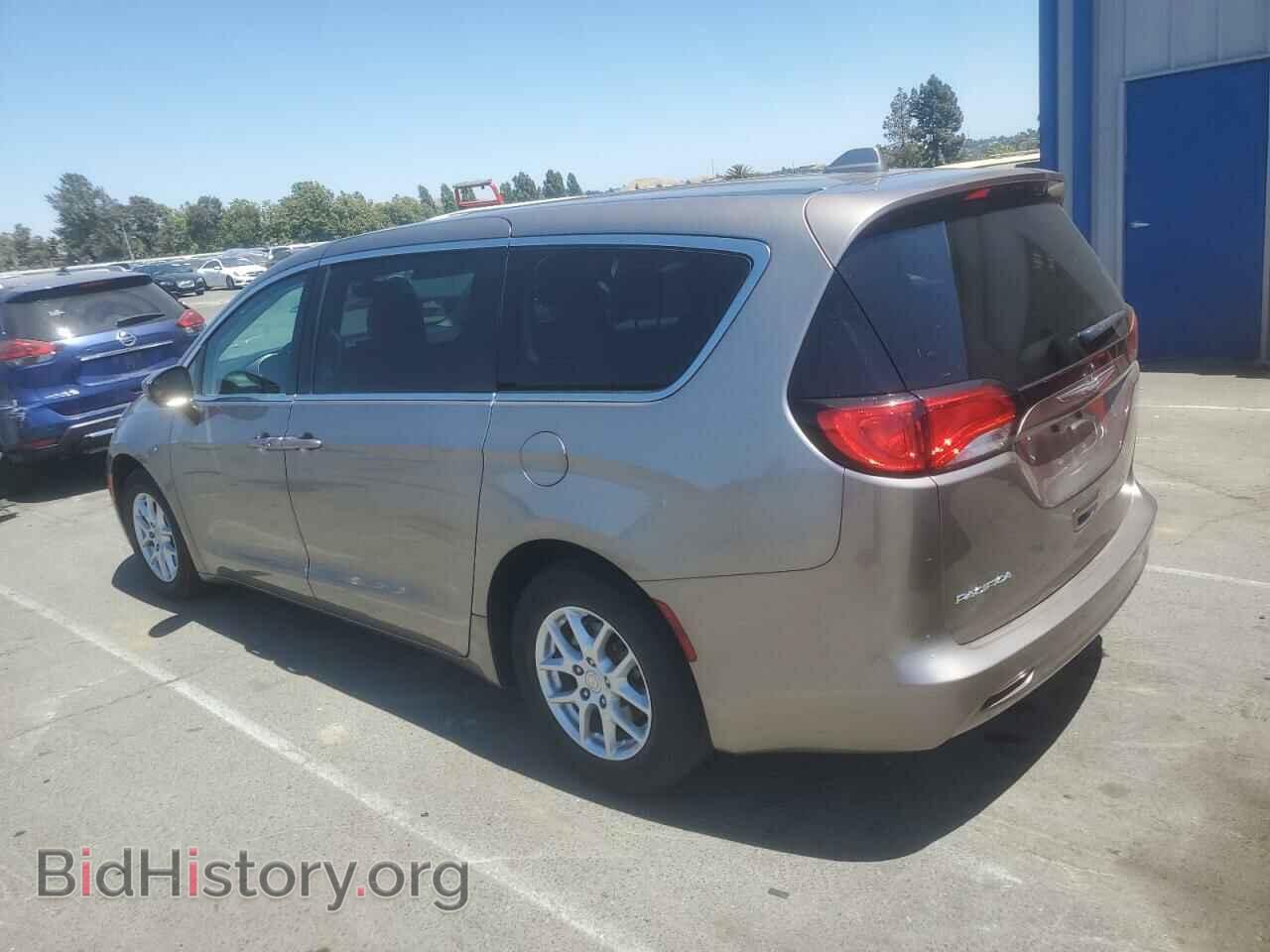 2017 CHRYSLER PACIFICA - VIN: 2C4RC1CG2HR636112 - Photo 2