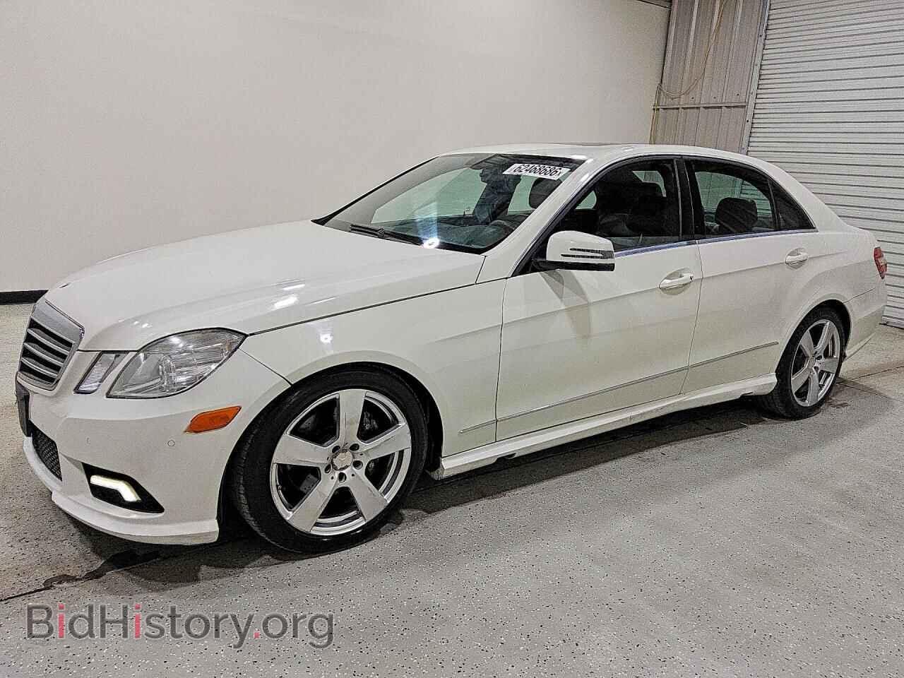 Photo WDDHF5GB5BA505136 - MERCEDES-BENZ E-CLASS 2011