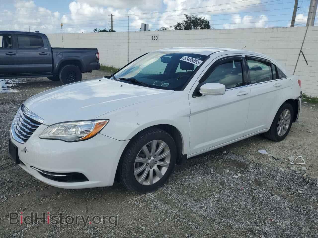 Photo 1C3CCBBB9DN653132 - CHRYSLER 200 2013