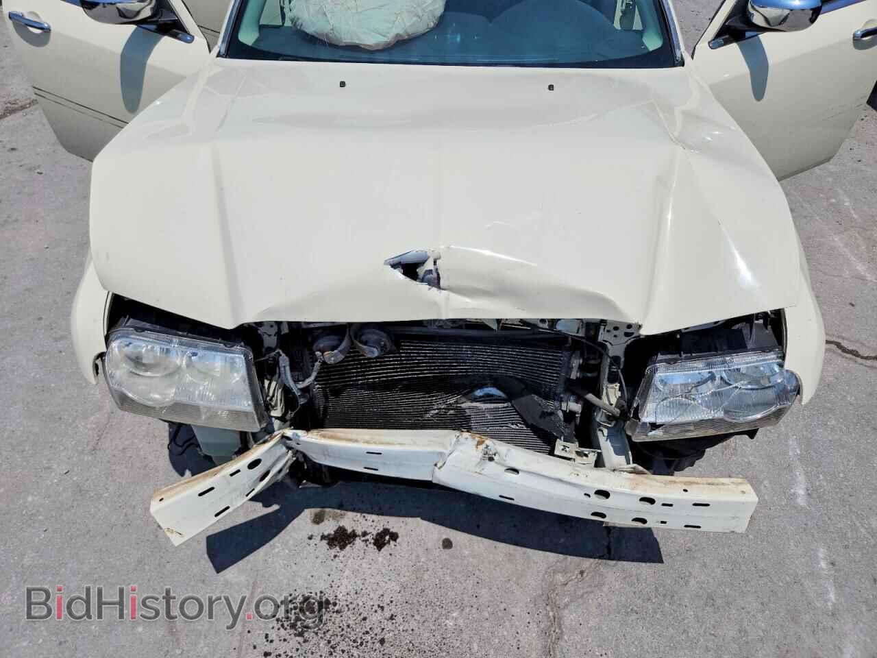 2010 CHRYSLER 300 - VIN: 2C3CA4CD9AH173842 - Photo 11