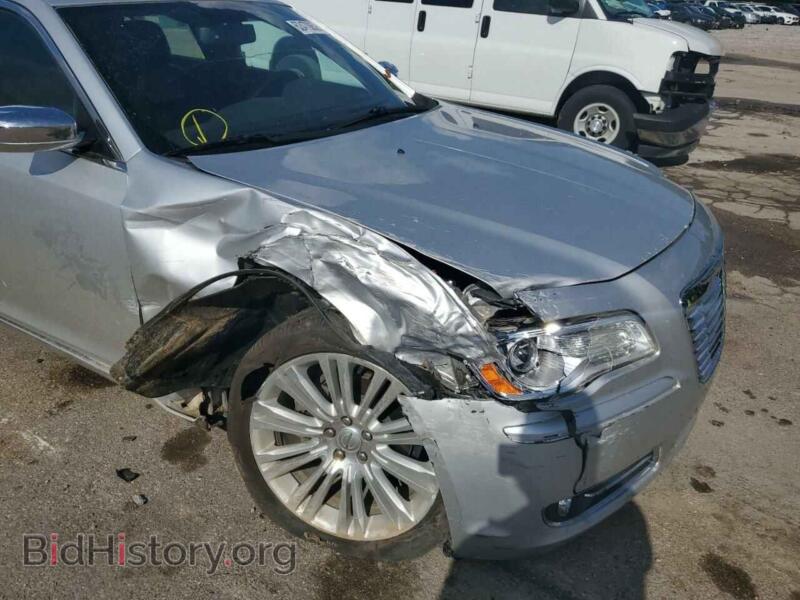 2012 Chrysler 300 (VIN 2C3CCACG9CH223418) — photo 9 of 10