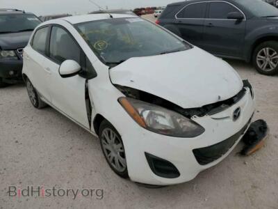 2014 Mazda 2 MAZDA2 SPO, белый — VIN JM1DE1KY7E0172464, Copart