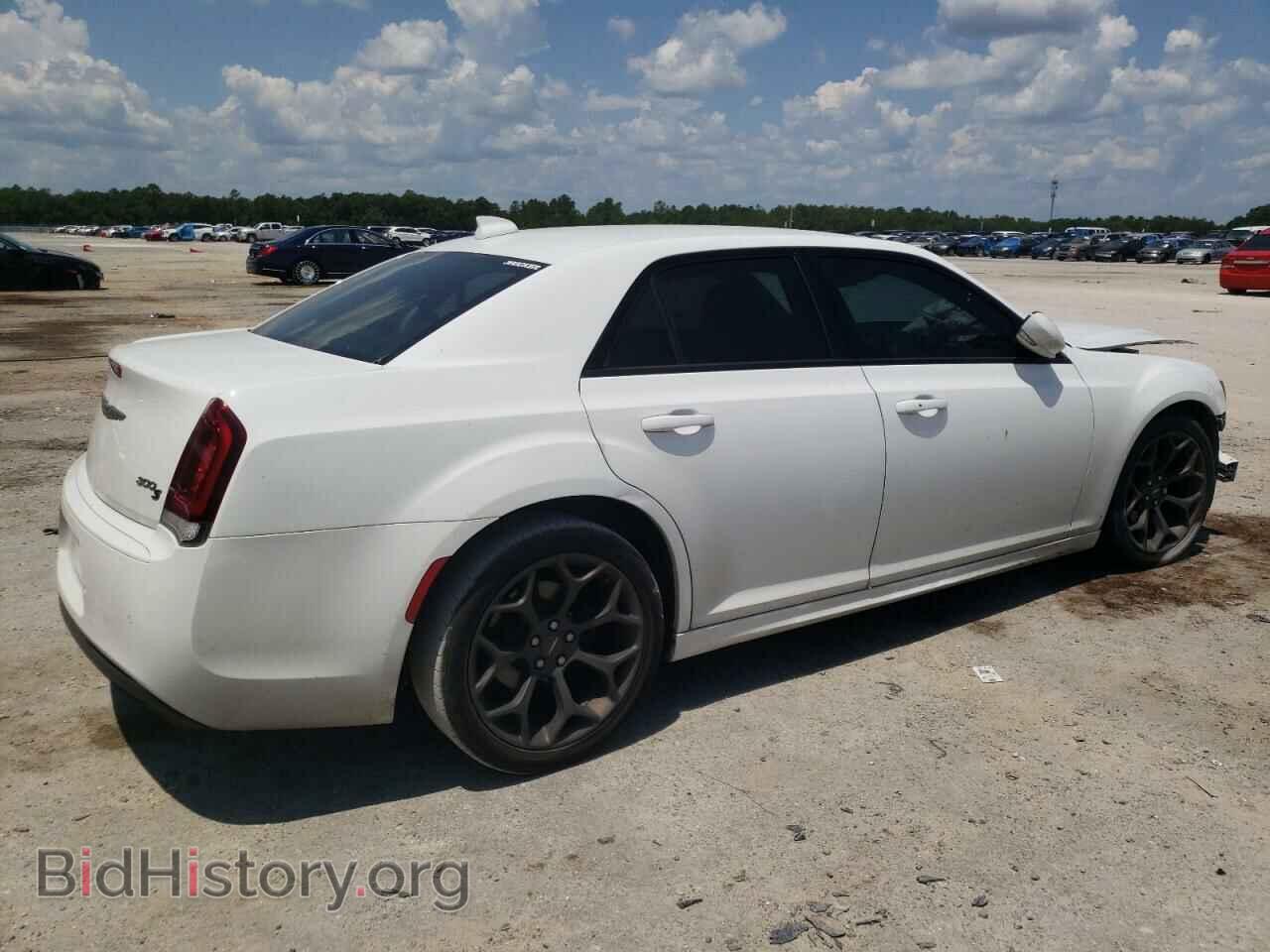 2018 CHRYSLER 300 - VIN: 2C3CCABG1JH222522 - Фото 3