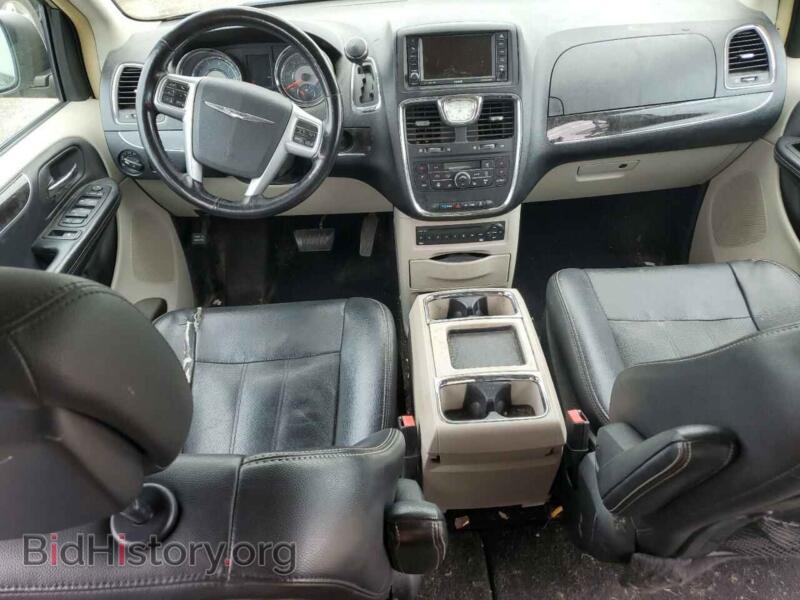 2011 Chrysler MINIVAN (VIN 2A4RR8DG3BR733620) — photo 8 of 12