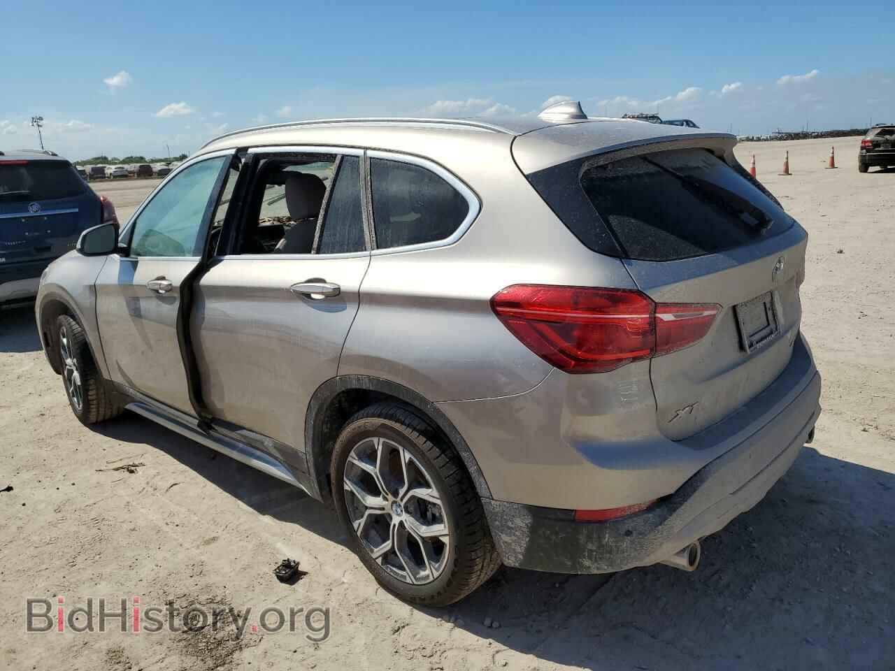 2021 BMW X1 - VIN: WBXJG7C04M5T21796 - Фото 3