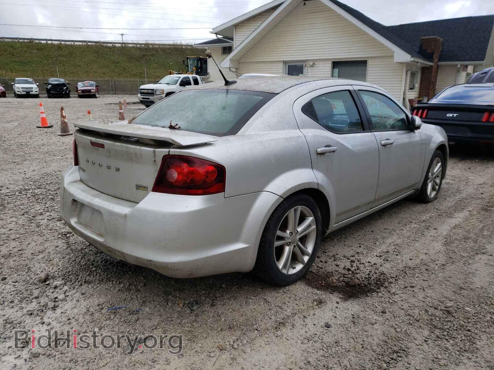 2011 DODGE AVENGER - VIN: 1B3BD1FG5BN546811 - Фото 4