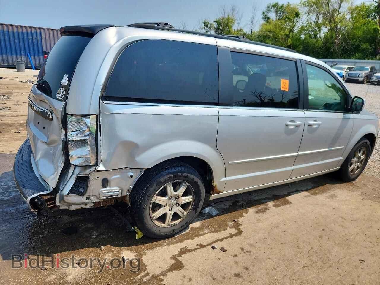 2008 CHRYSLER MINIVAN - VIN: 2A8HR54P58R690710 - Фото 3