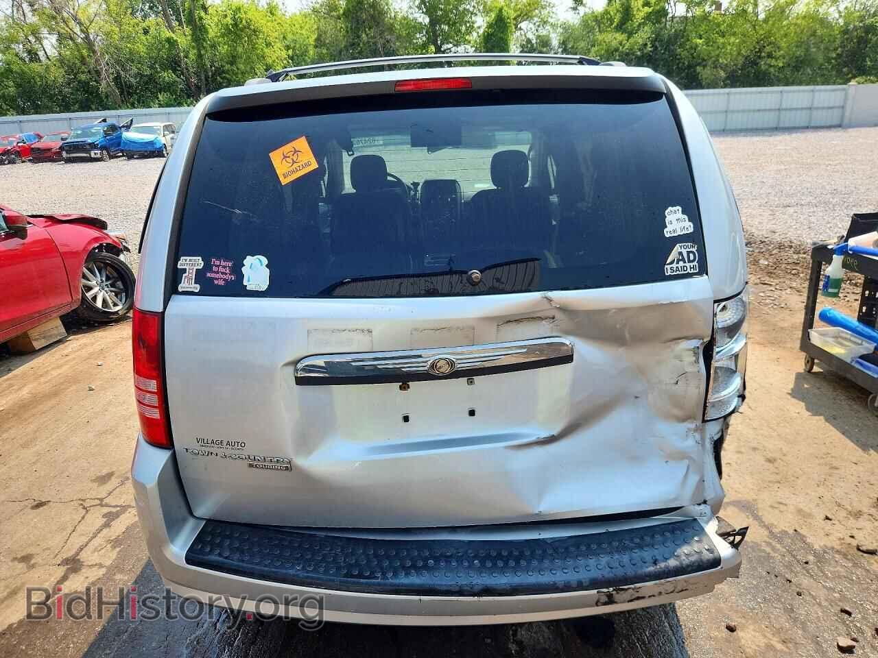 2008 CHRYSLER MINIVAN - VIN: 2A8HR54P58R690710 - Фото 6