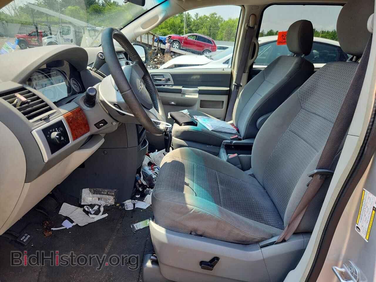 2008 CHRYSLER MINIVAN - VIN: 2A8HR54P58R690710 - Фото 7