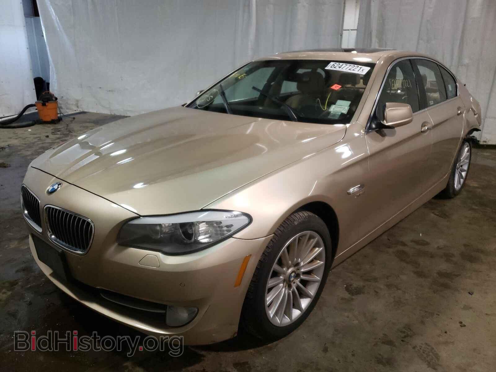 2011 BMW 5 SERIES - VIN: WBAFU7C53BC874002 - Фото 2