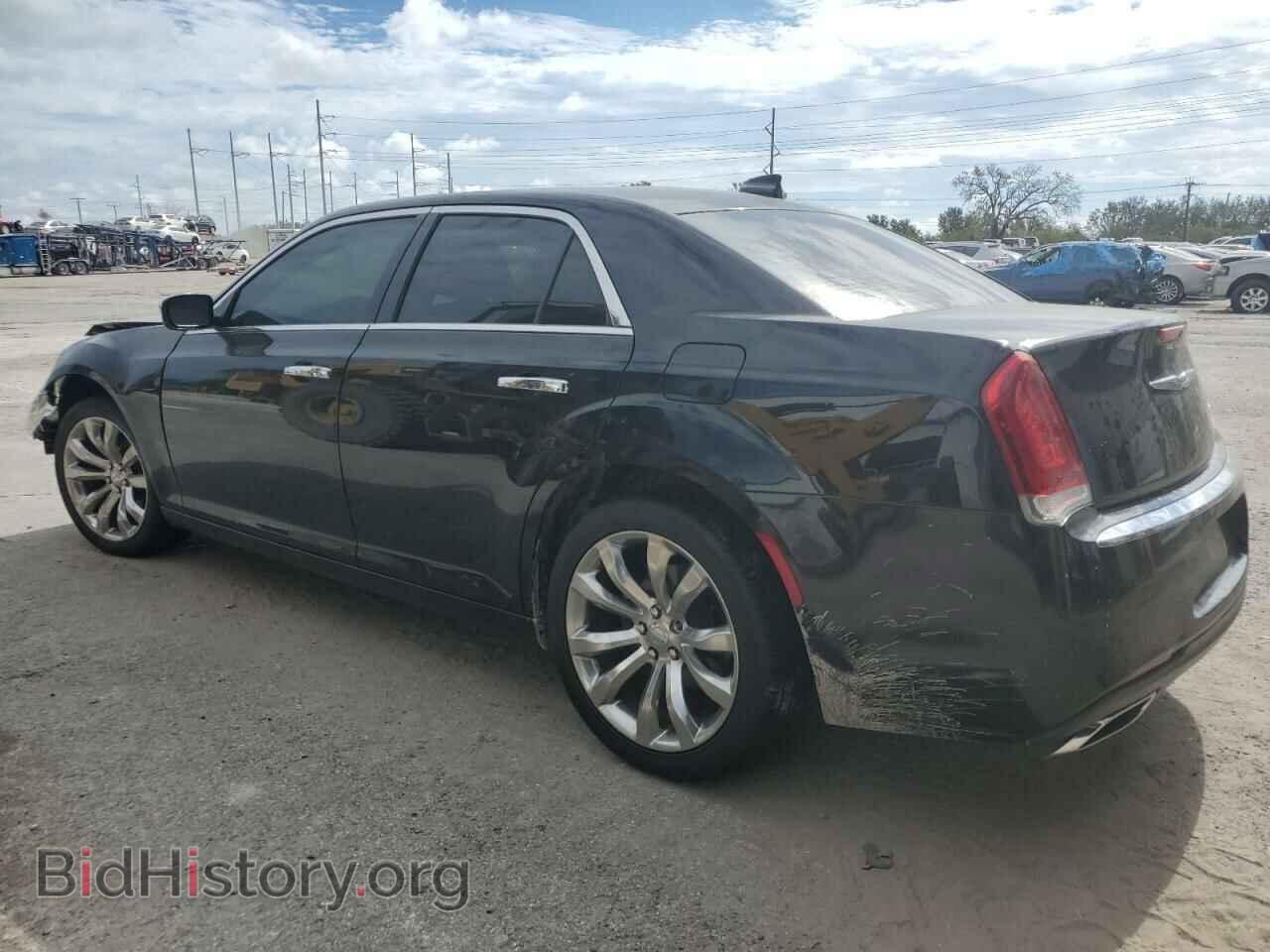 2019 CHRYSLER 300 - VIN: 2C3CCAEG5KH534260 - Фото 3