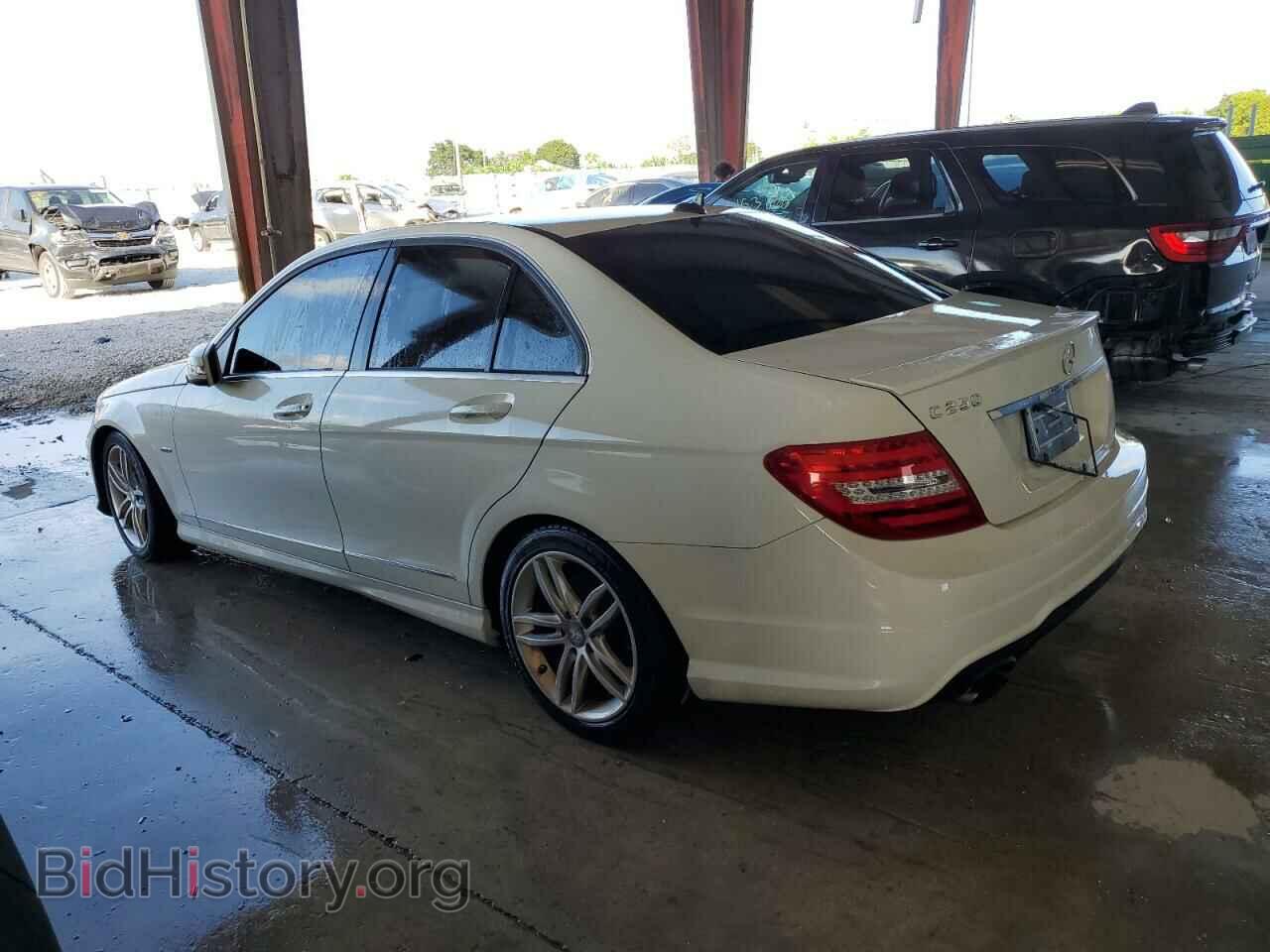 2012 MERCEDES-BENZ C-CLASS - VIN: WDDGF4HB9CR232290 - Фото 3