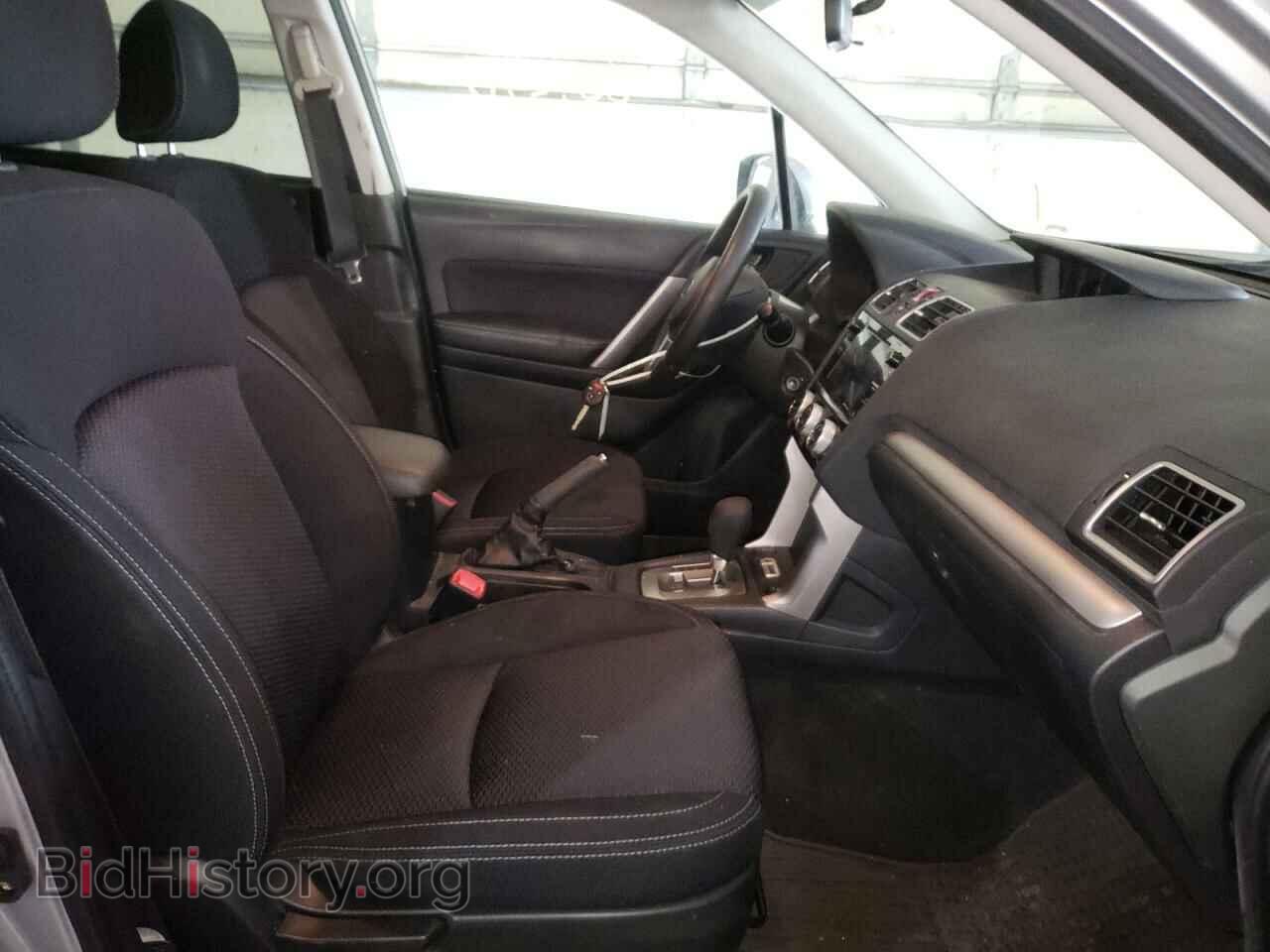 2017 SUBARU FORESTER - VIN: JF2SJAGC2HH443938 - Фото 5