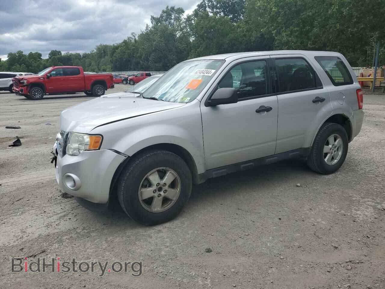 Фотография 1FMCU0C71BKB58831 - FORD ESCAPE 2011