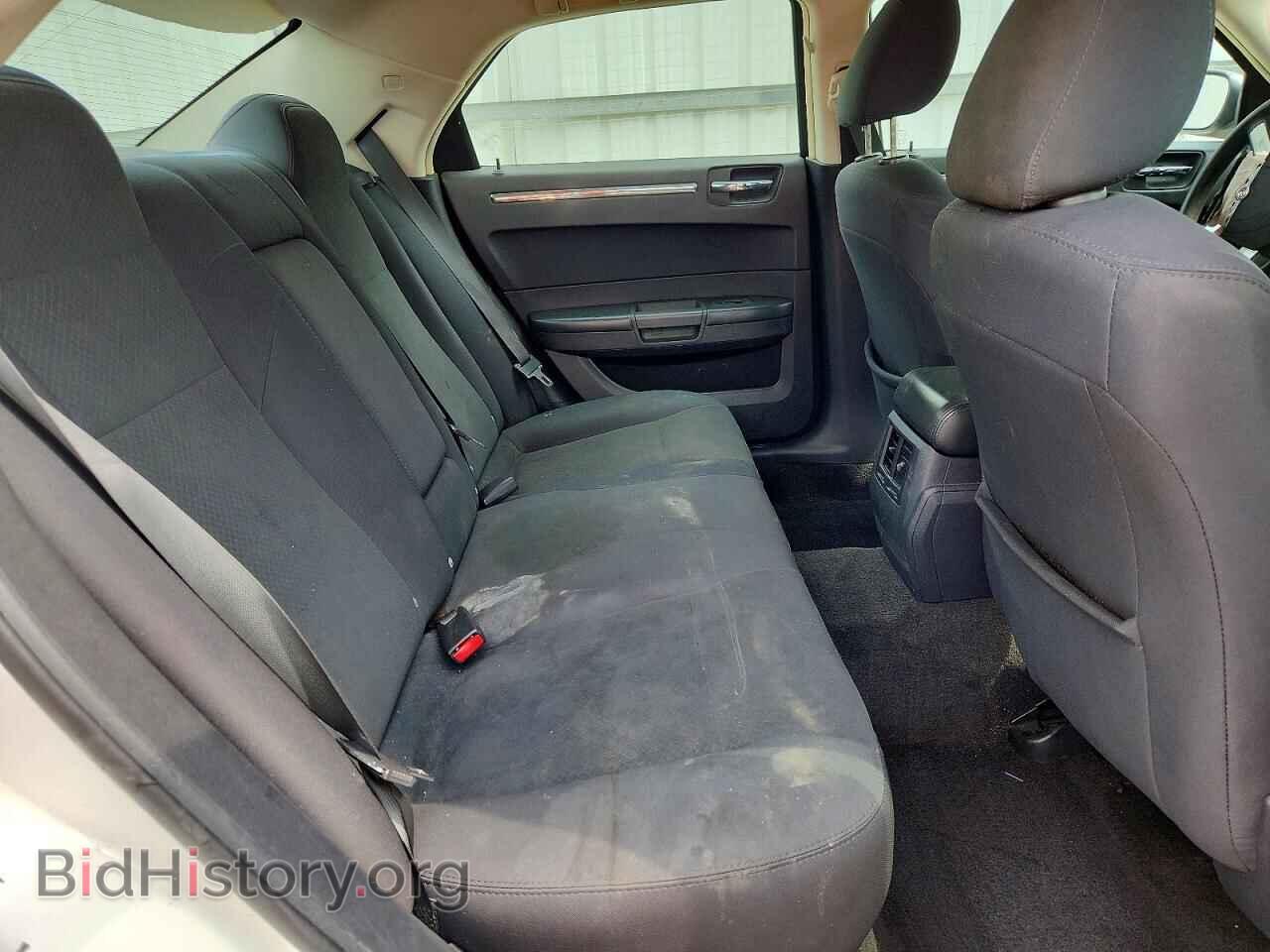 2010 CHRYSLER 300 - VIN: 2C3CA4CD2AH104507 - Фото 10