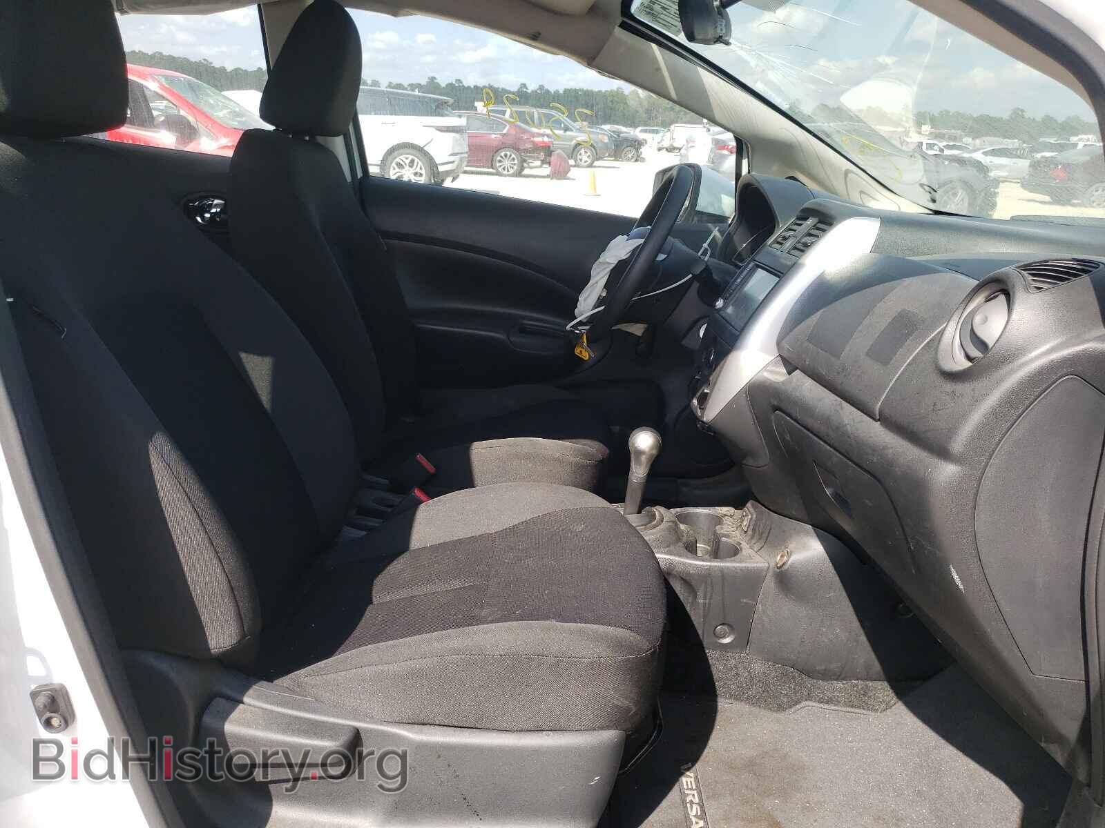 2019 NISSAN VERSA - VIN: 3N1CE2CP3KL366451 - Photo 5