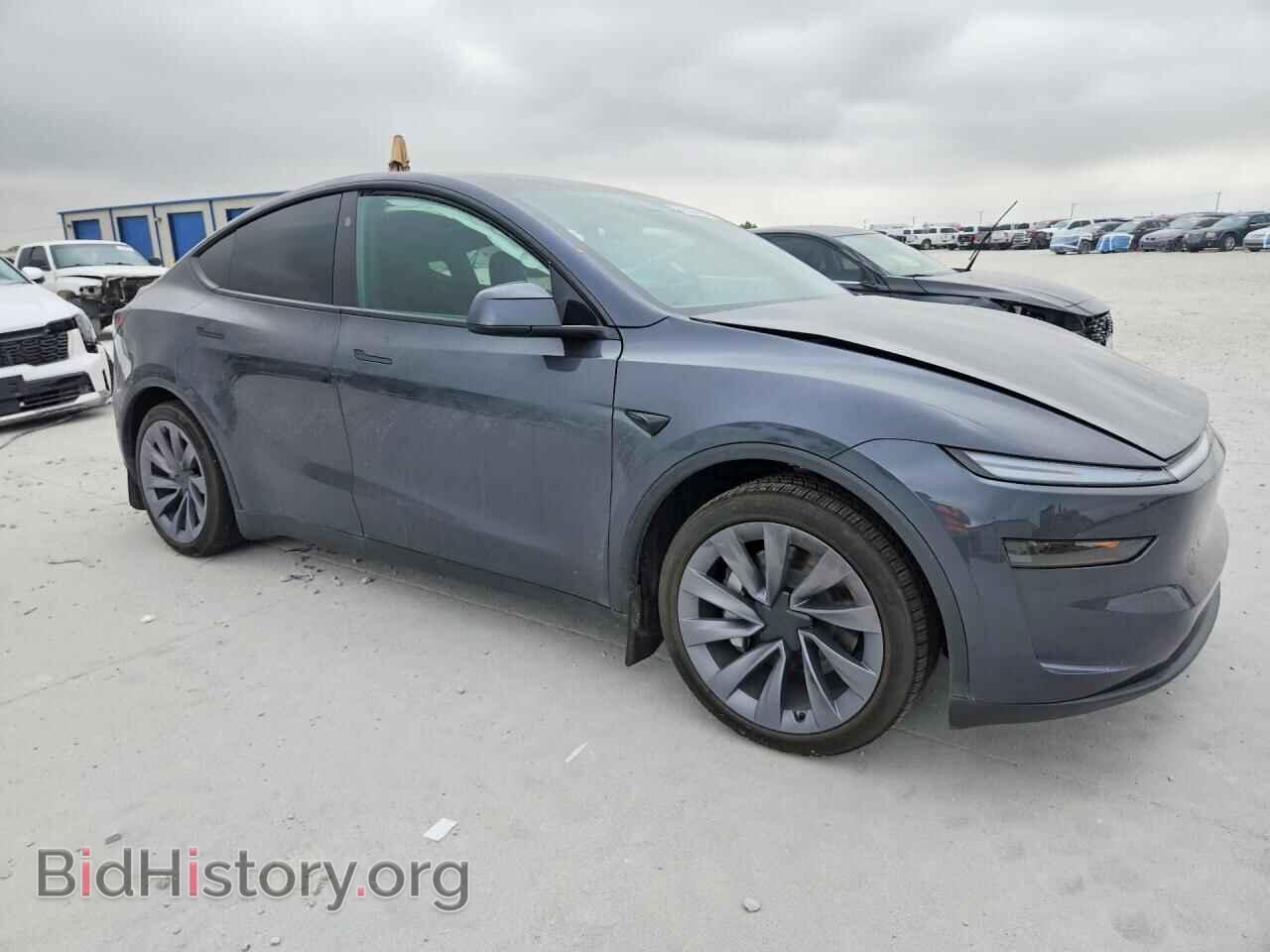 2026 TESLA MODEL Y - VIN: 7SAYGDEE7TA692046 - Photo 4