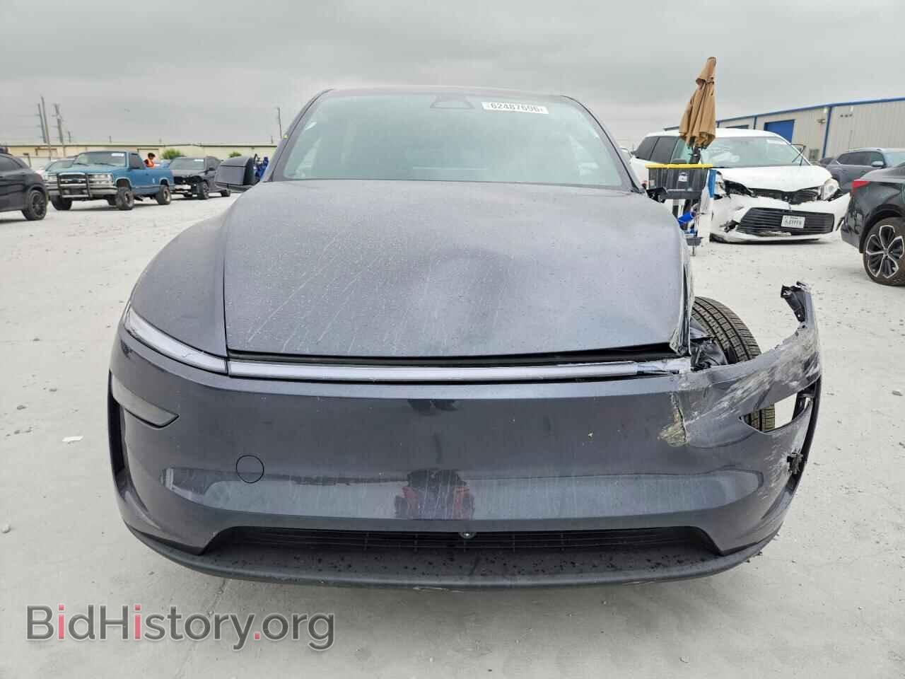 2026 TESLA MODEL Y - VIN: 7SAYGDEE7TA692046 - Photo 5