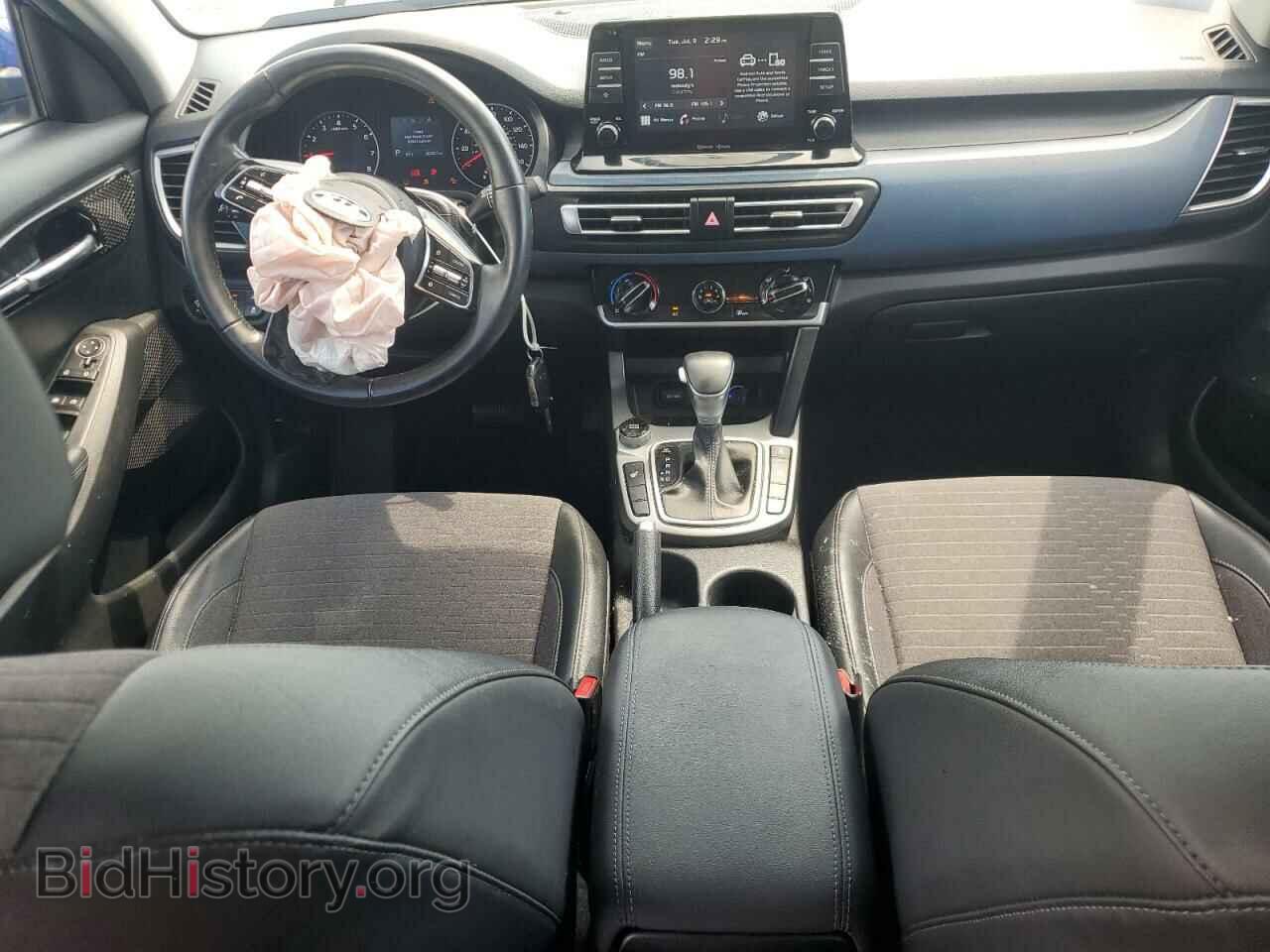 2021 KIA SELTOS - VIN: KNDEUCAA8M7039385 - Фото 8