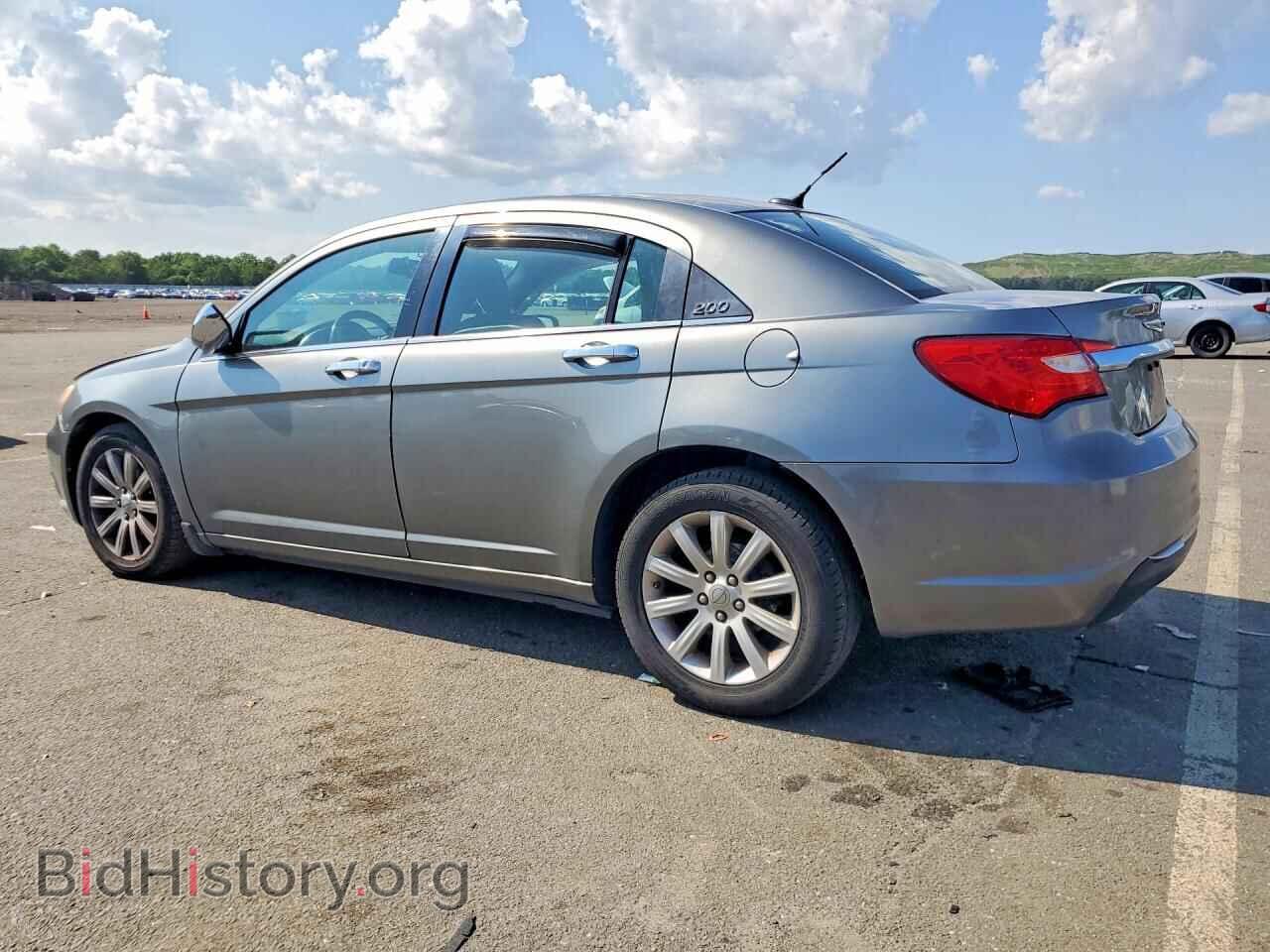 2013 CHRYSLER 200 - VIN: 1C3CCBCG4DN747364 - Photo 2