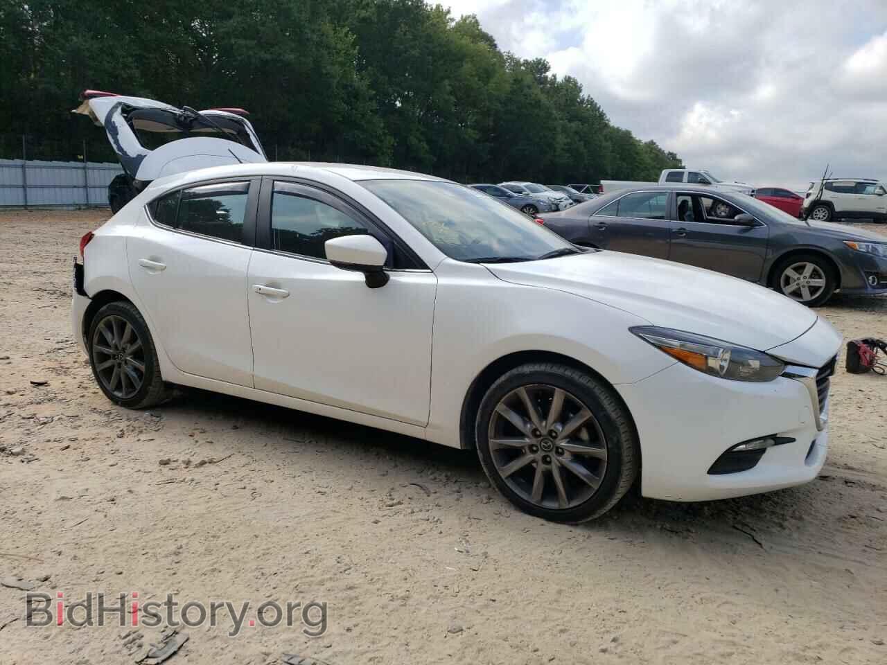 2018 MAZDA 3 - VIN: 3MZBN1L33JM168152 - Photo 4