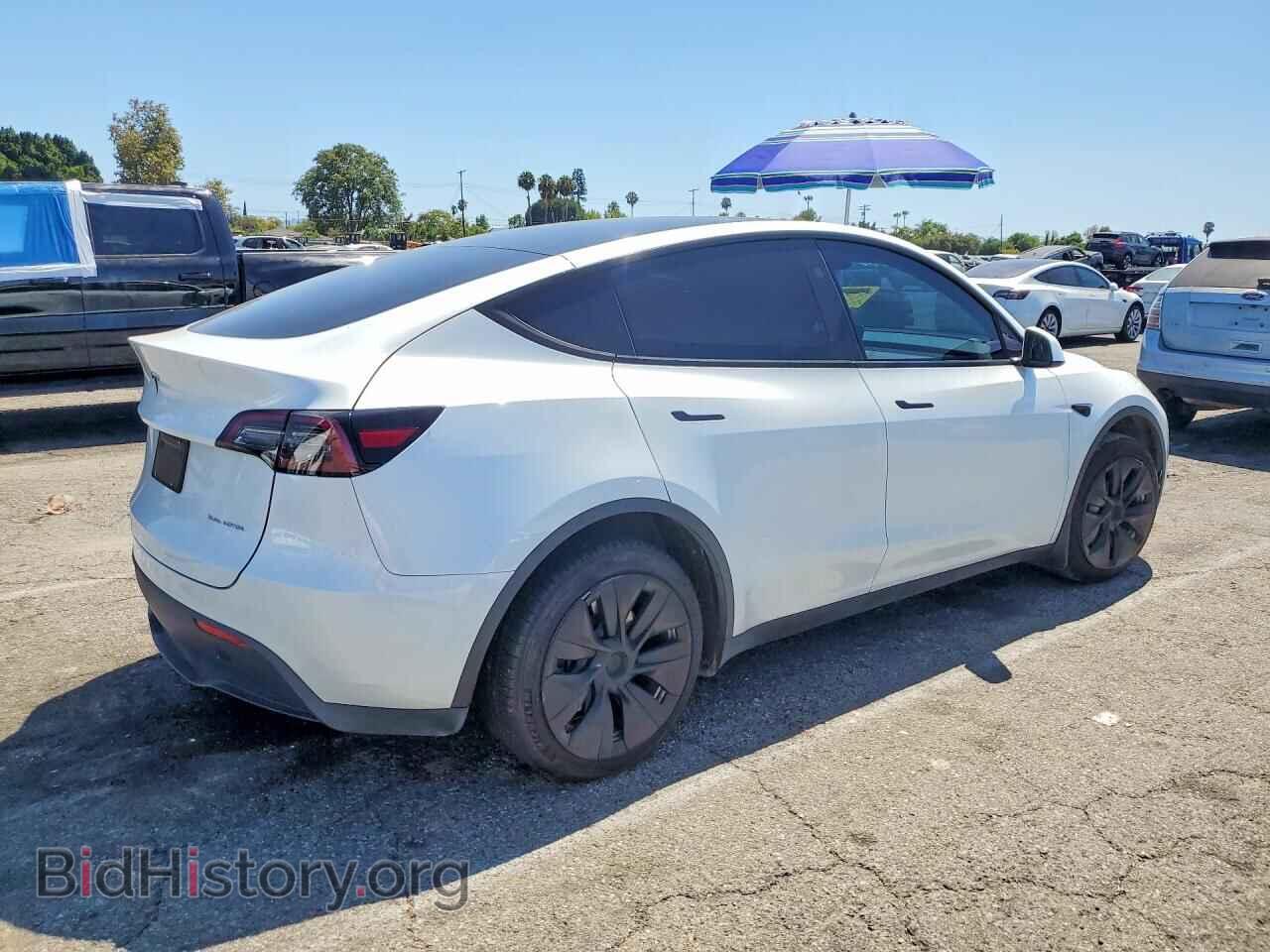 2023 TESLA MODEL Y - VIN: 7SAYGDEE9PA136343 - Photo 3