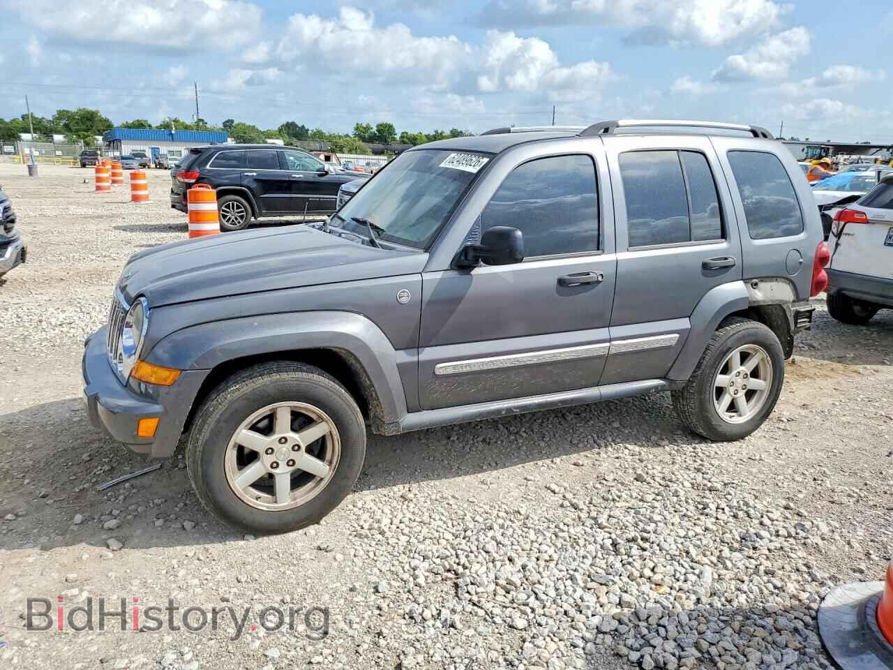 Photo 1J8GL58K96W238176 - JEEP LIBERTY 2006