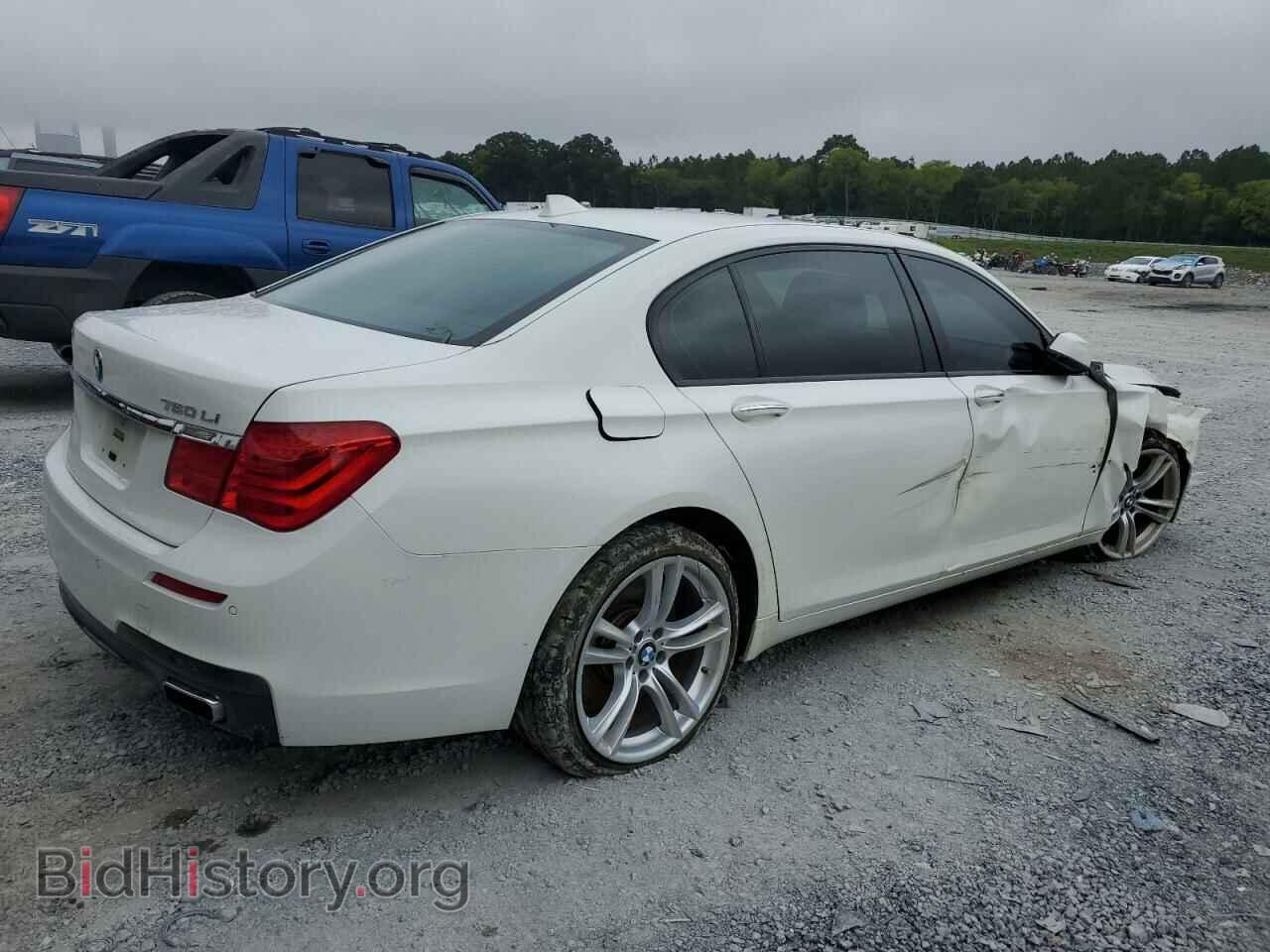 2011 BMW 7 SERIES - VIN: WBAKC8C50BC432771 - Фото 3
