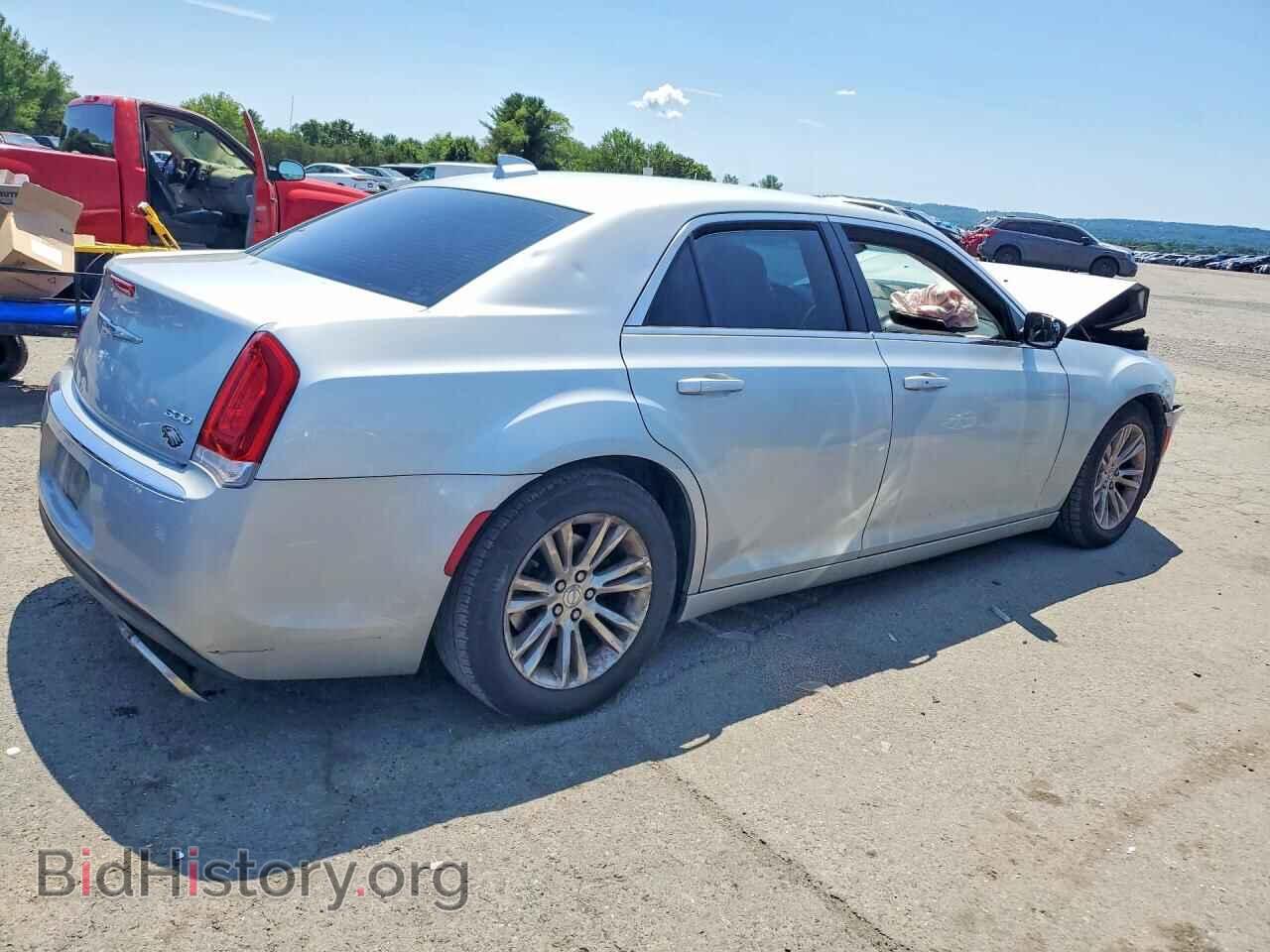 2019 CHRYSLER 300 - VIN: 2C3CCAAG6KH566365 - Фото 3