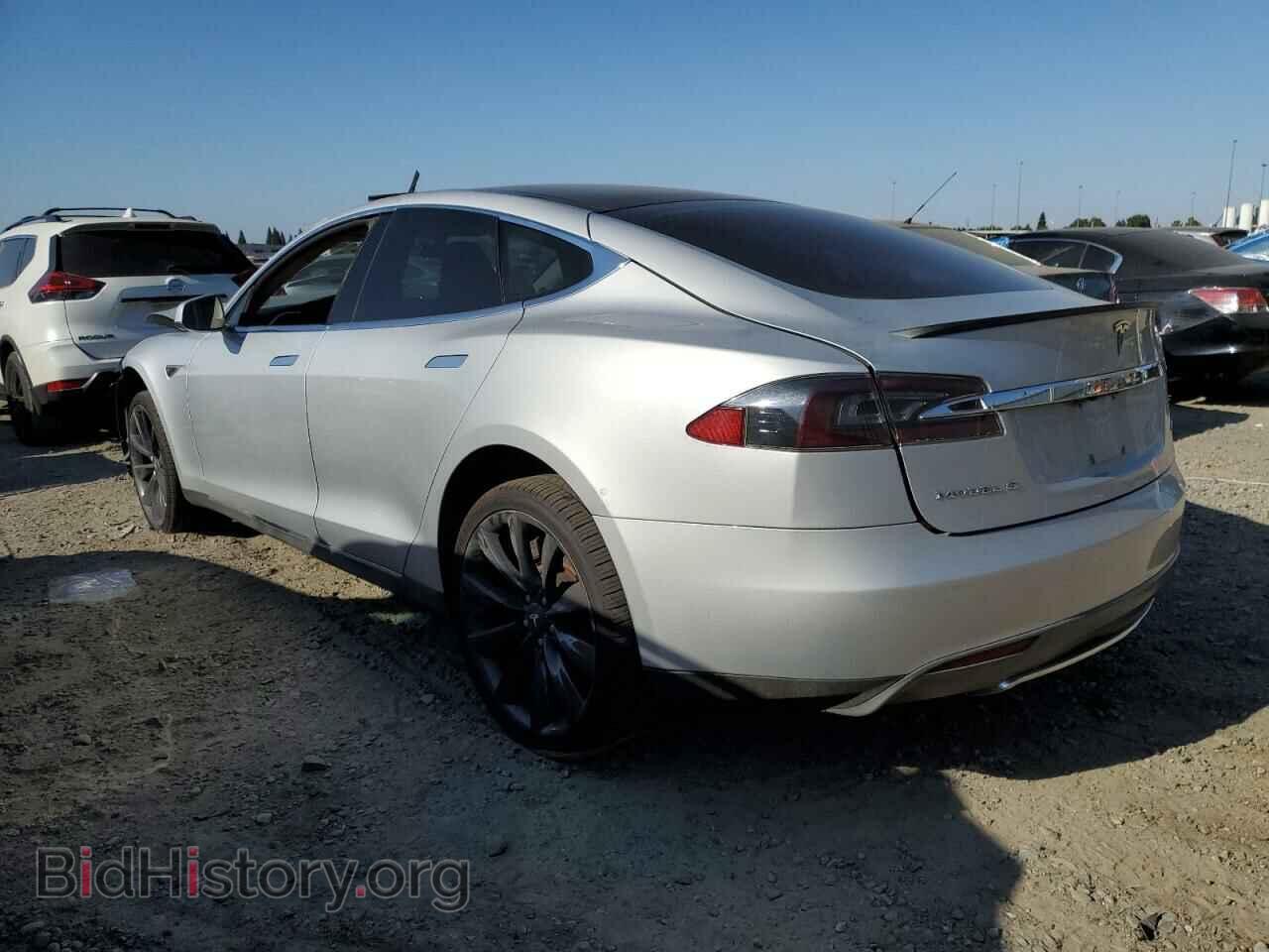 2013 TESLA MODEL S - VIN: 5YJSA1DP1DFP12723 - Фото 2