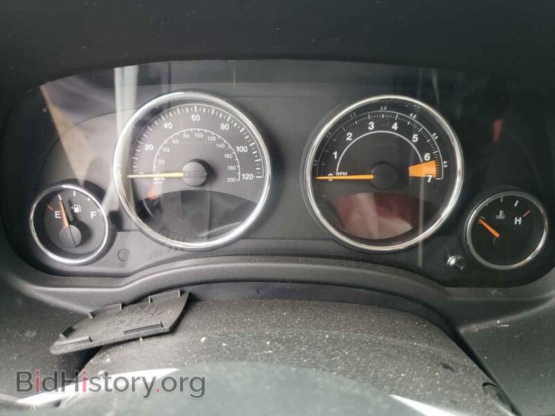 2015 Jeep COMPASS (VIN 1C4NJDEB8FD163193) — photo 9 of 15