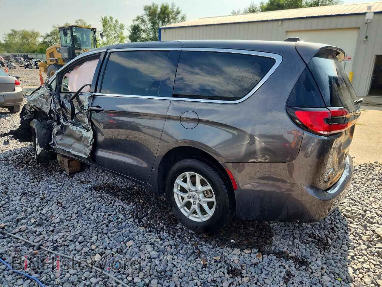 2023 CHRYSLER PACIFICA - VIN: 2C4RC1BG4PR514674 - Photo 2