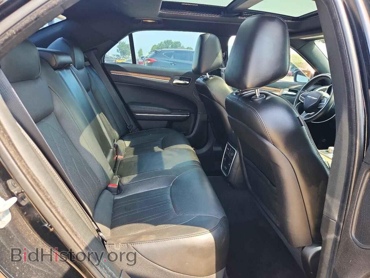 2018 CHRYSLER 300 - VIN: 2C3CCAPT3JH340545 - Photo 10