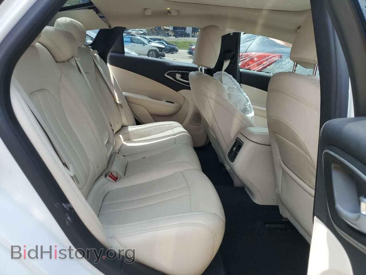 2016 CHRYSLER 200 - VIN: 1C3CCCCB9GN108590 - Фото 10
