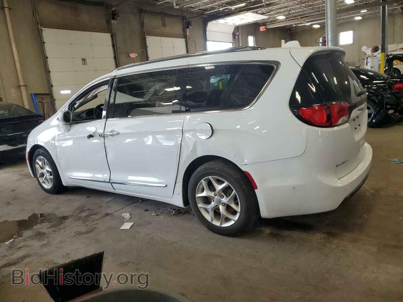 2020 CHRYSLER PACIFICA - VIN: 2C4RC1EG5LR210940 - Photo 2